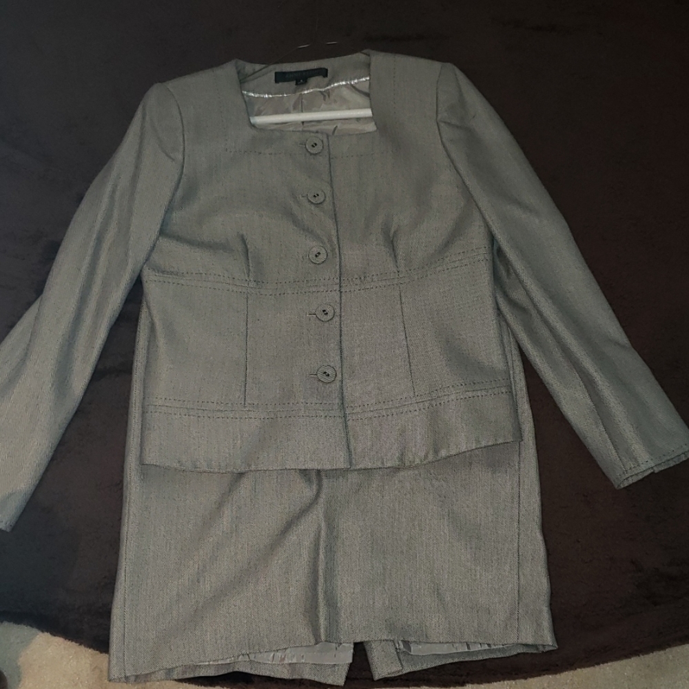 Dress suit 2 piece